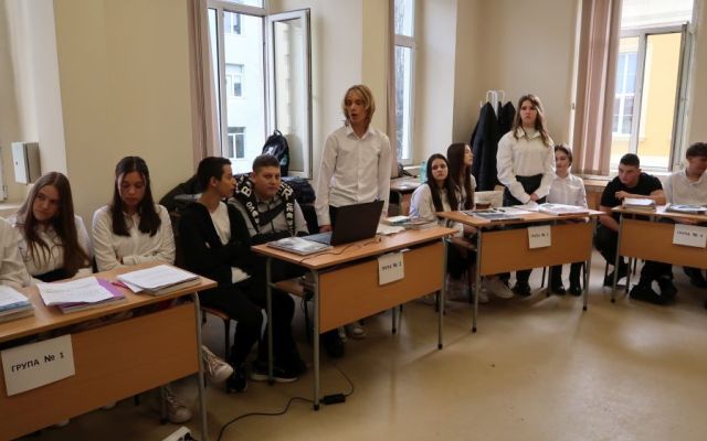 "На чаша руски чай с Пушкин" - интердисциплинарен урок - БЕЛ + РЕ + УП: Кетъринг с IX "в" клас [10.12.2024]